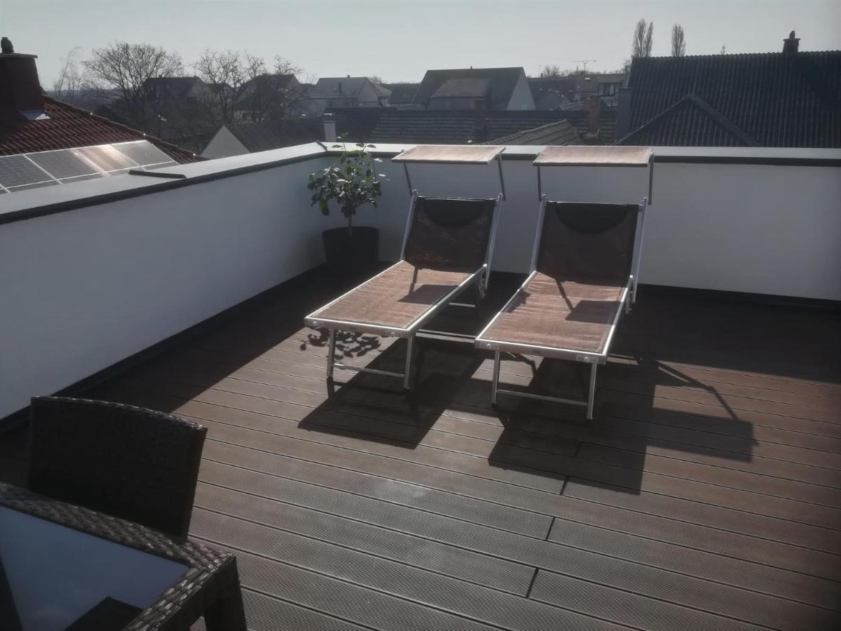 Penthouse Griemann 2 Fuer Max 4 Personen Mit Eigener Grosser Dachterrasse Zum Relaxen! Illmitz Exterior photo