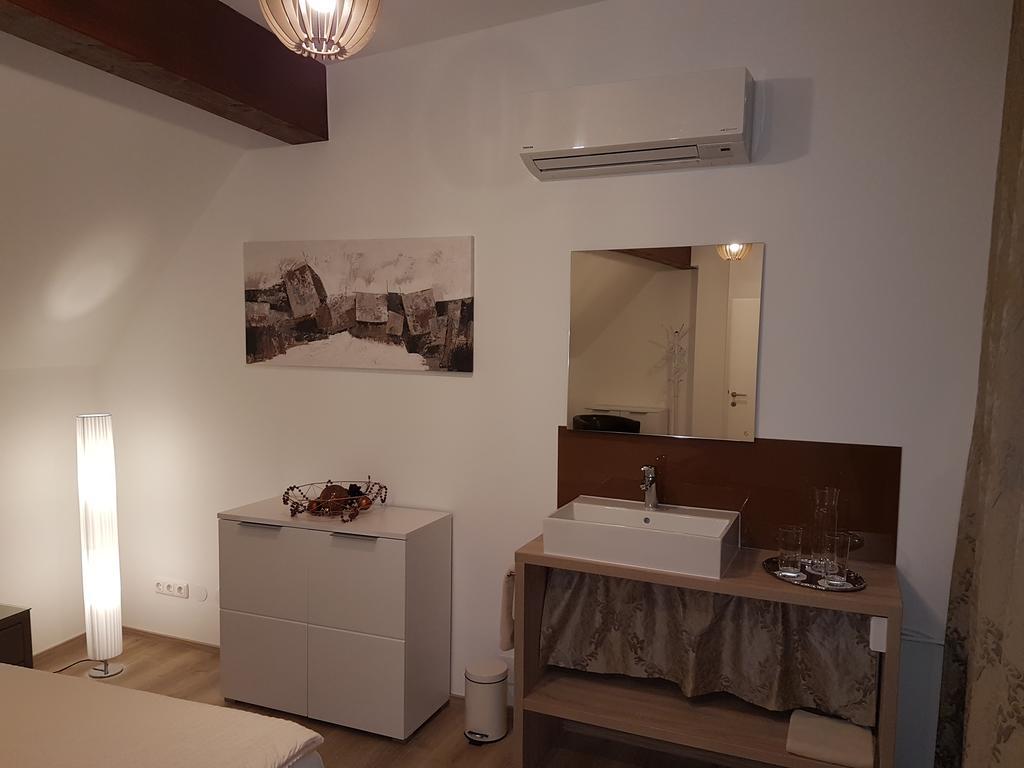 Penthouse Griemann 2 Fuer Max 4 Personen Mit Eigener Grosser Dachterrasse Zum Relaxen! Illmitz Exterior photo